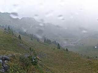 découvrez les dernières images de la webcam praz, une vue imprenable sur ce magnifique endroit. restez informé des conditions météorologiques, admirez le paysage et planifiez vos activités en plein air en temps réel.